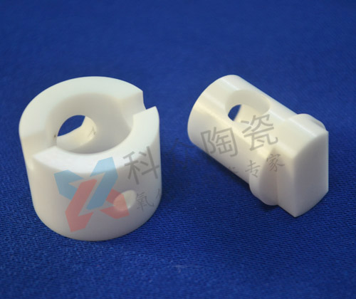 工業陶瓷在擠壓成型時應注意什么？
